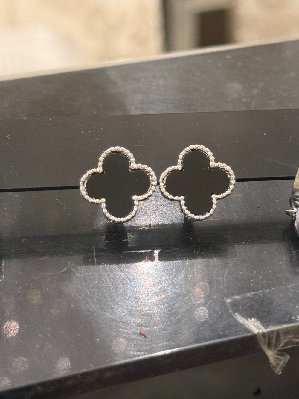 Black Clover-Shaped Stud Earrings with Silver Beaded Edge